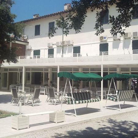 Hotel Raffaelli Villa Angela Форте-деи-Марми Экстерьер фото