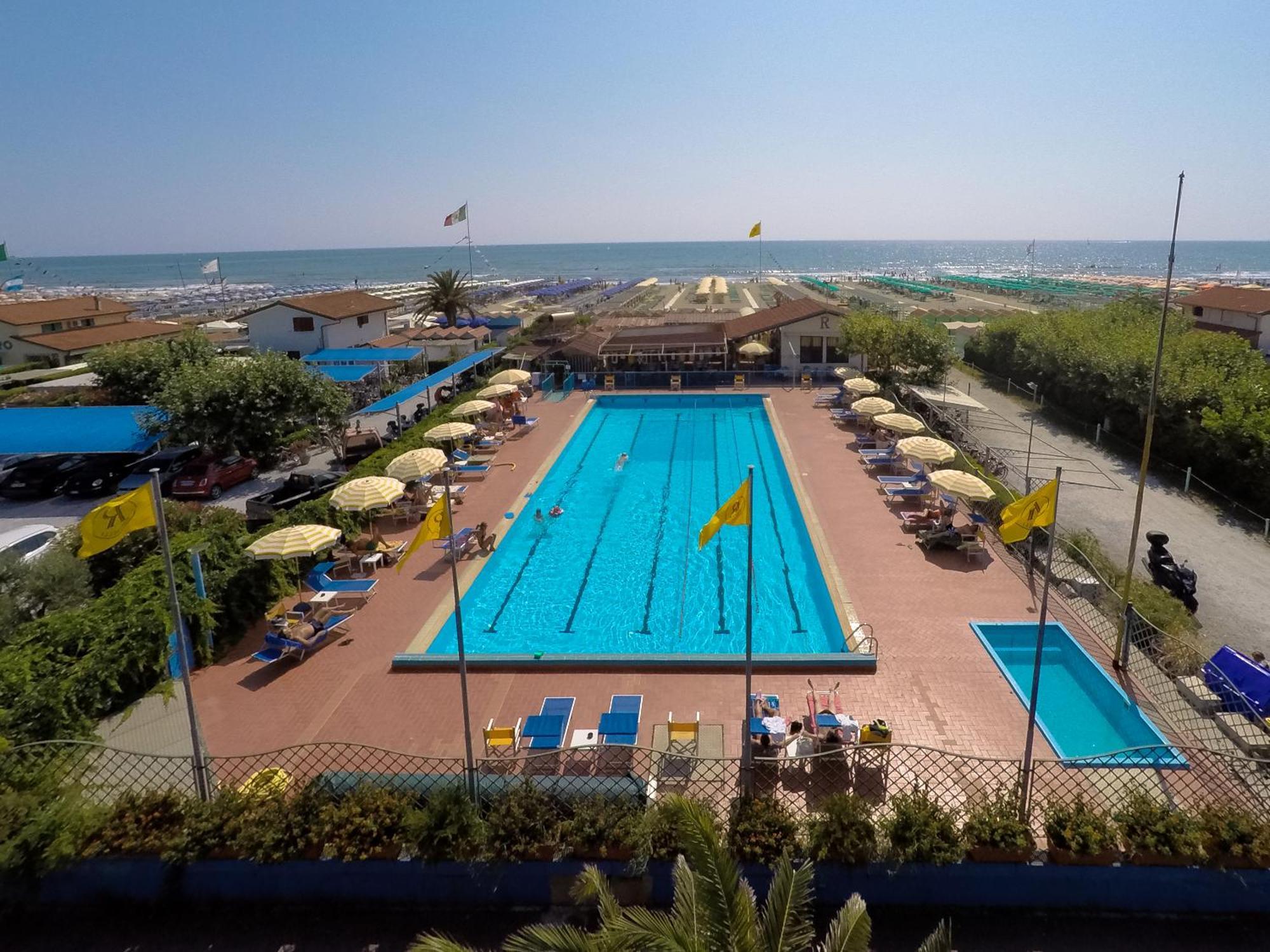 Hotel Raffaelli Villa Angela Форте-деи-Марми Экстерьер фото